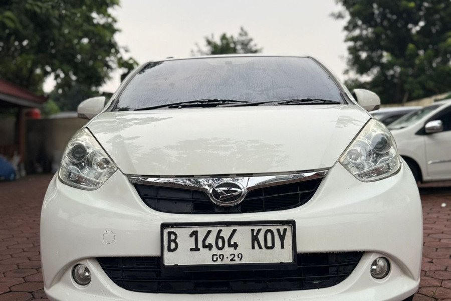 Daihatsu Sirion 2013 At